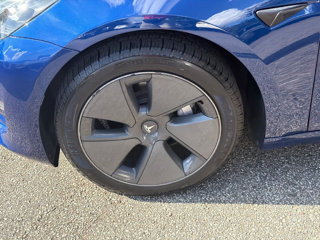 Used 2021 Tesla Model 3 Standard Range Plus RWD image 11