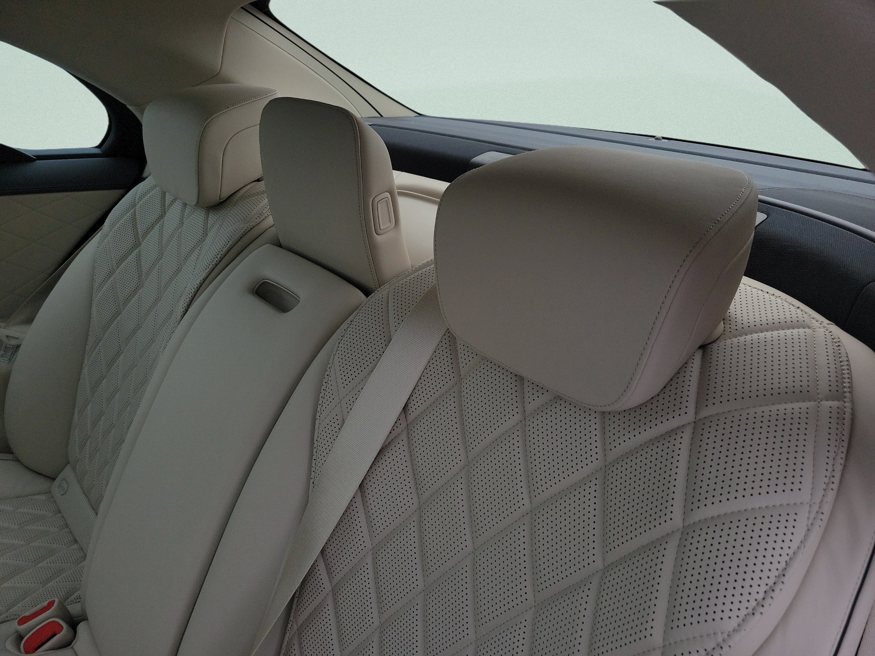 New 2026 Mercedes-Benz S 580 4MATIC Sedan image 9