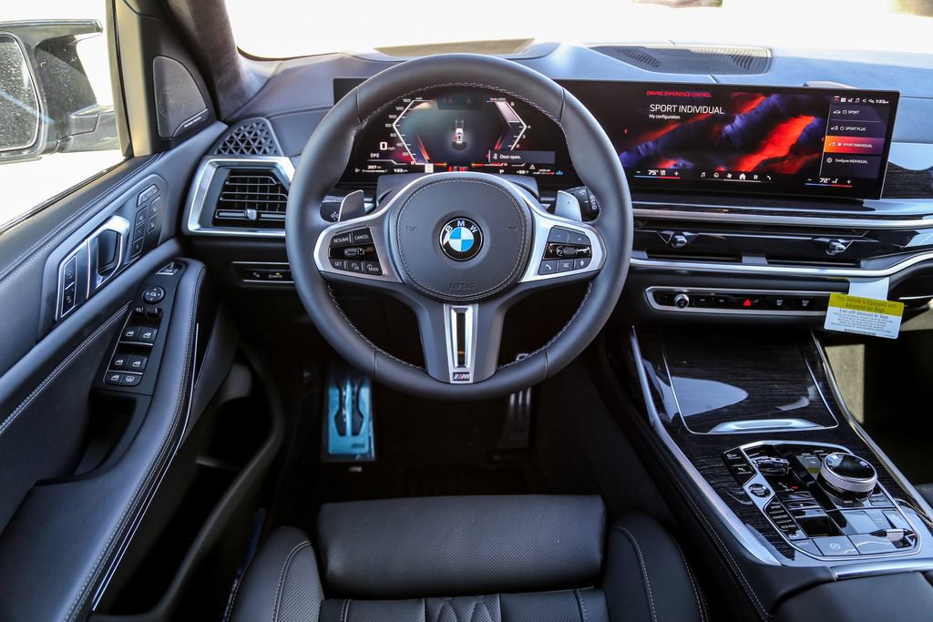 New 2026 BMW X7 M60i image 11