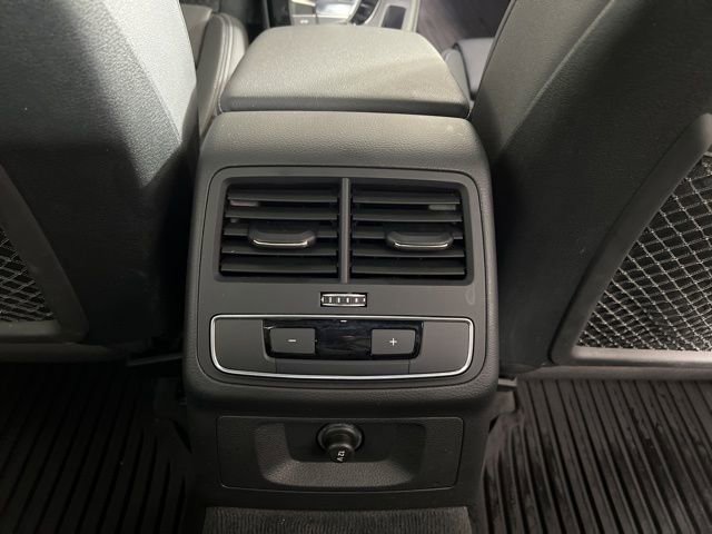 Used 2023 Audi A4 2.0T Premium w/ Convenience Package image 17
