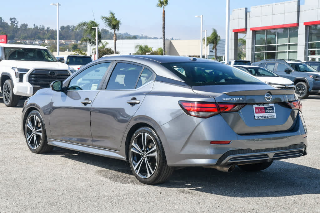 Used 2022 Nissan Sentra SR w/ Lighting Package FWD image 8