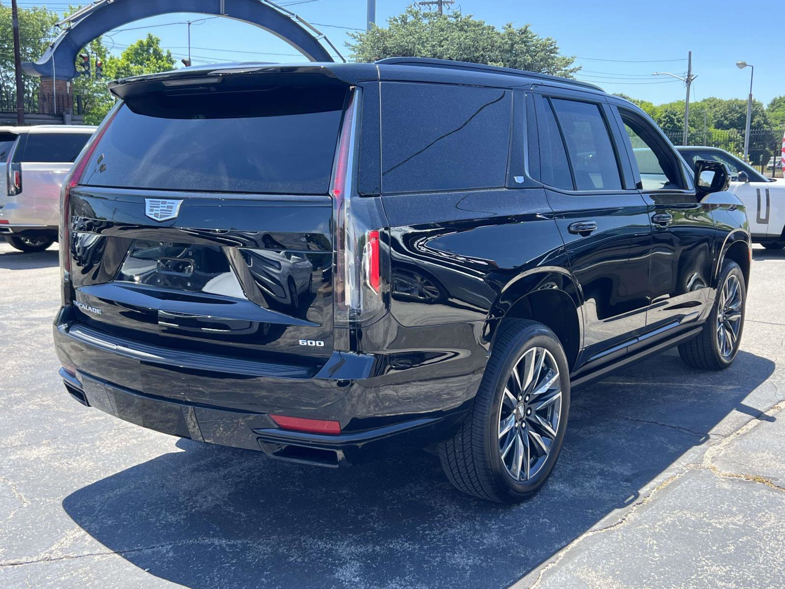 Used 2024 Cadillac Escalade Sport w/ Touring Package AWD/4WD image 5