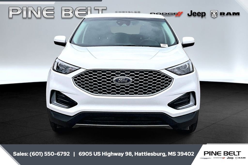 Used 2024 Ford Edge SEL image 3