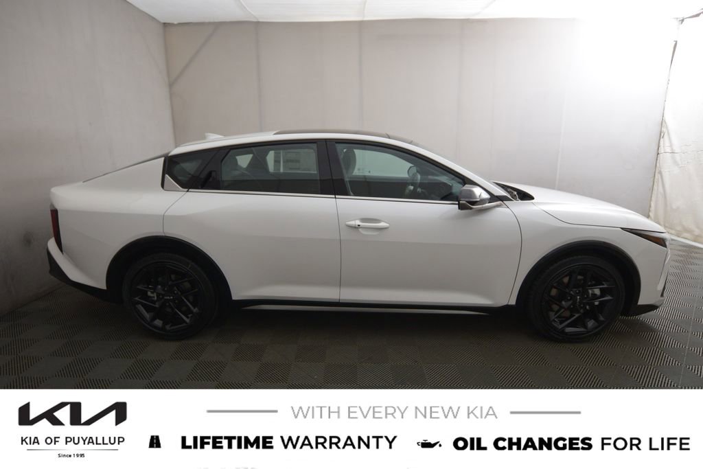 New 2025 Kia K4 GT-Line Turbo image 4