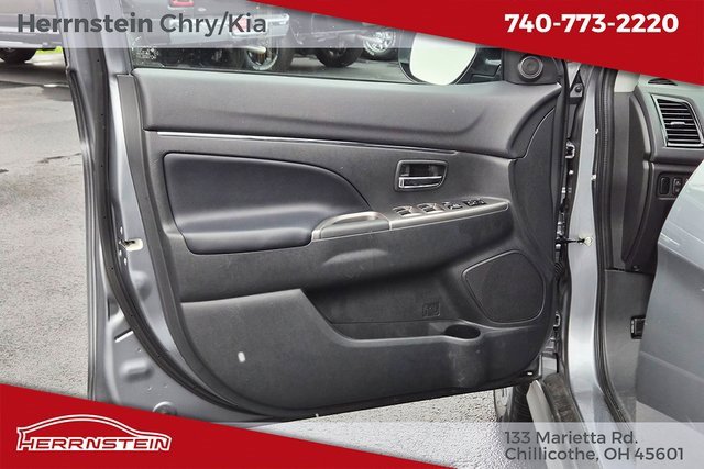 Used 2024 Mitsubishi Outlander Sport SE image 15