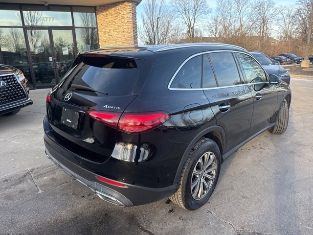 Used 2024 Mercedes-Benz GLC 300 4MATIC image 3