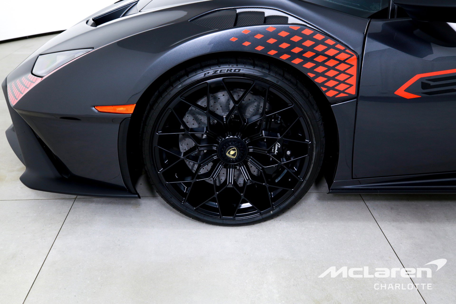 Used 2022 Lamborghini Huracan STO RWD image 24