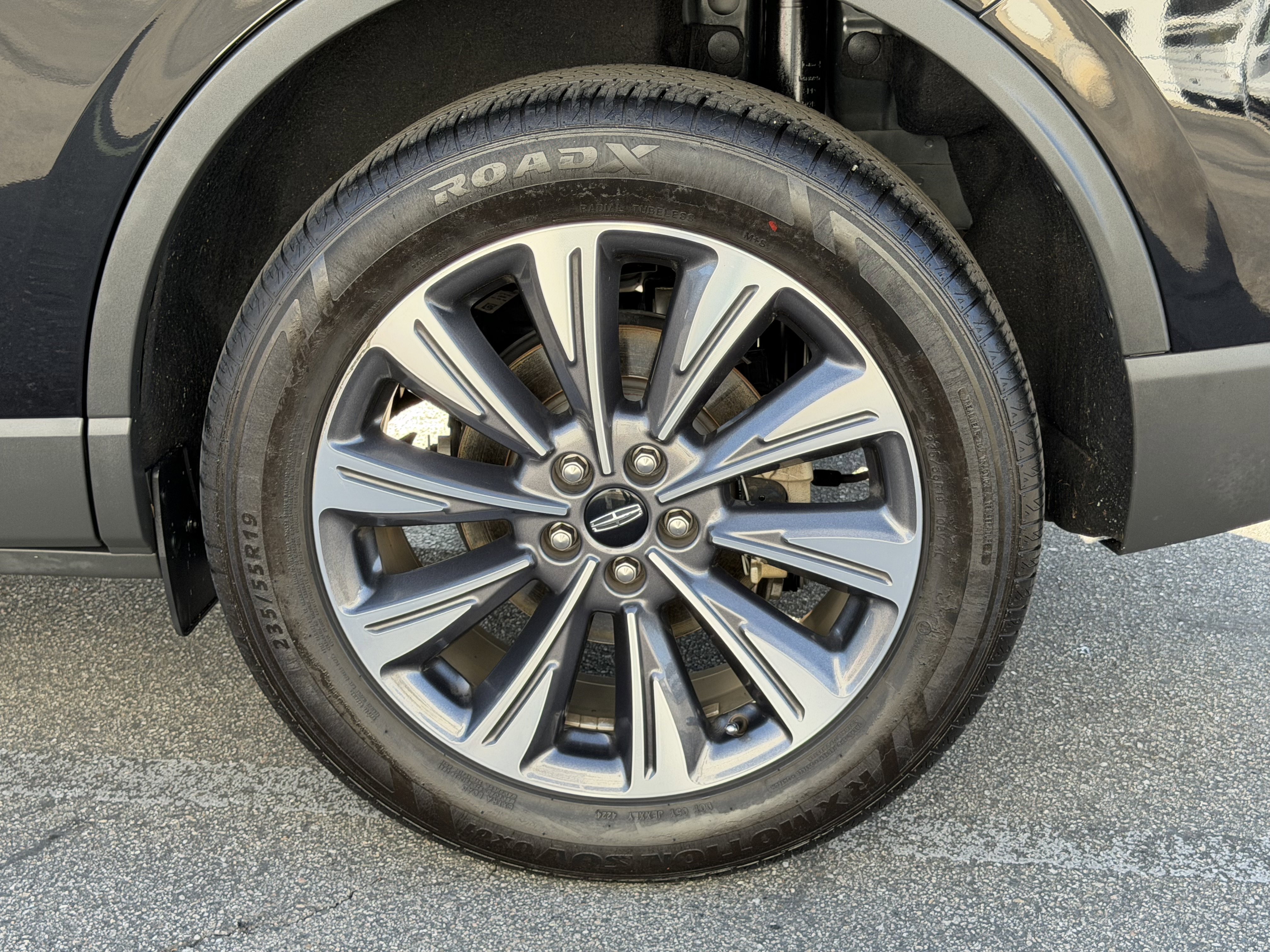 Certified 2021 Lincoln Corsair Reserve w/ Elements Package FWD image 11