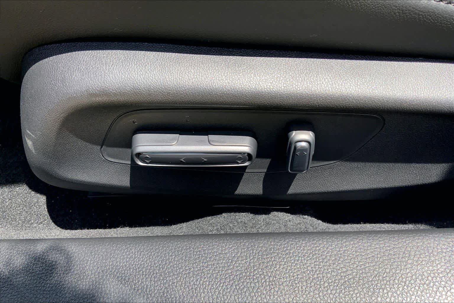 Used 2026 Acura Integra FWD image 32
