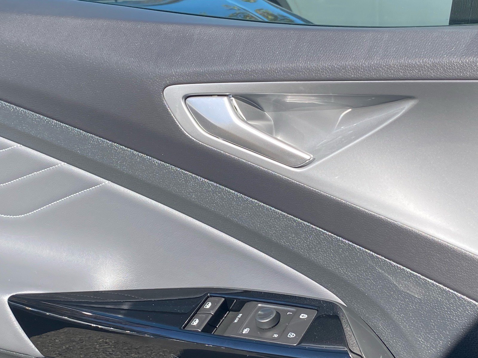 Certified 2023 Volkswagen ID.4 Pro S RWD image 17