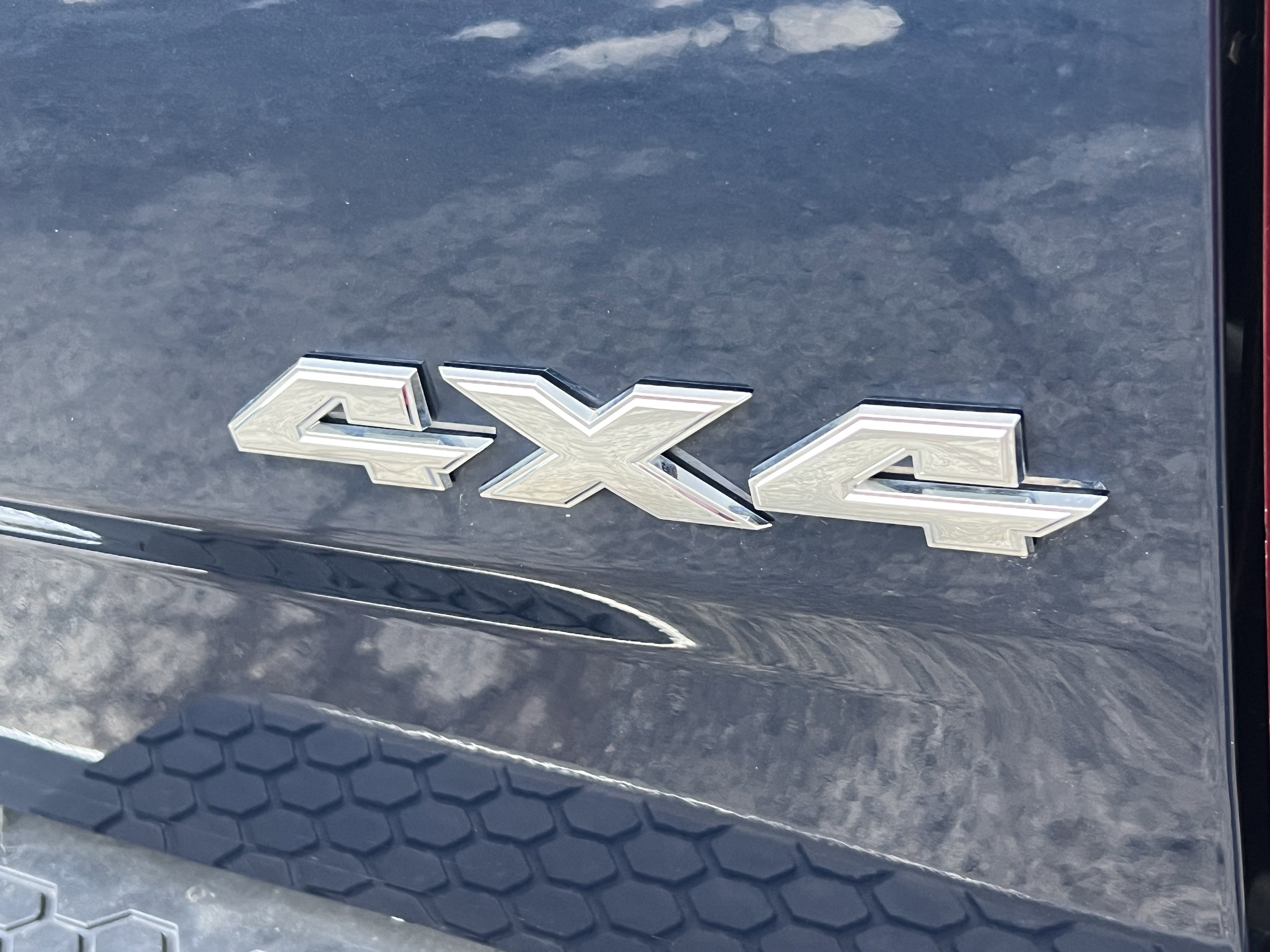 Used 2023 RAM 1500 Classic SLT image 11