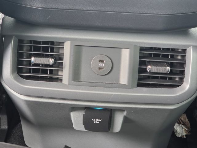 Used 2025 Ford F150 Lightning Flash AWD/4WD image 15