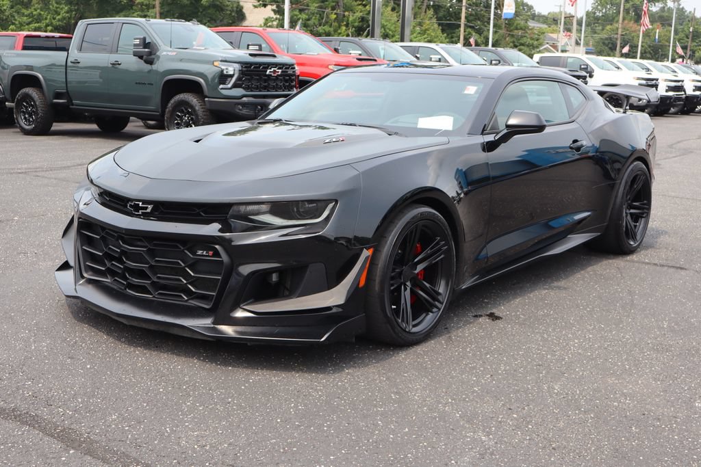 Used 2022 Chevrolet Camaro ZL1 RWD image 28