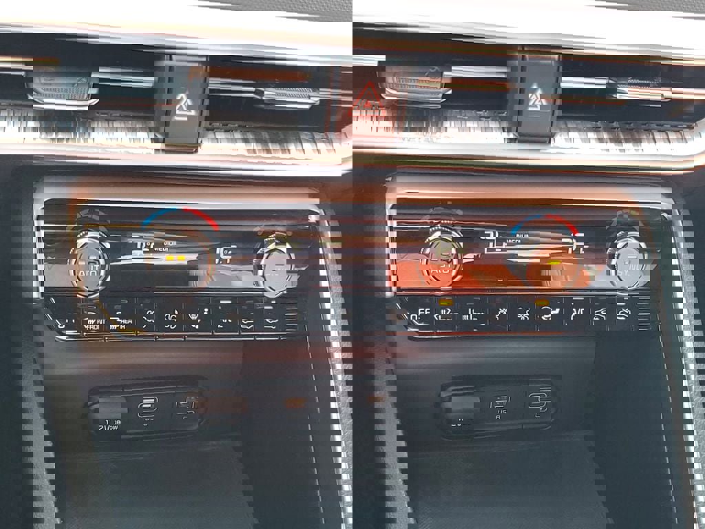 Used 2024 Kia K5 GT-Line w/ GT-Line Premium Package FWD image 18