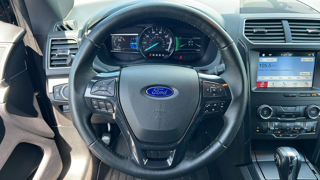 Used 2018 Ford Explorer XLT w/ Equipment Group 201A AWD/4WD image 17
