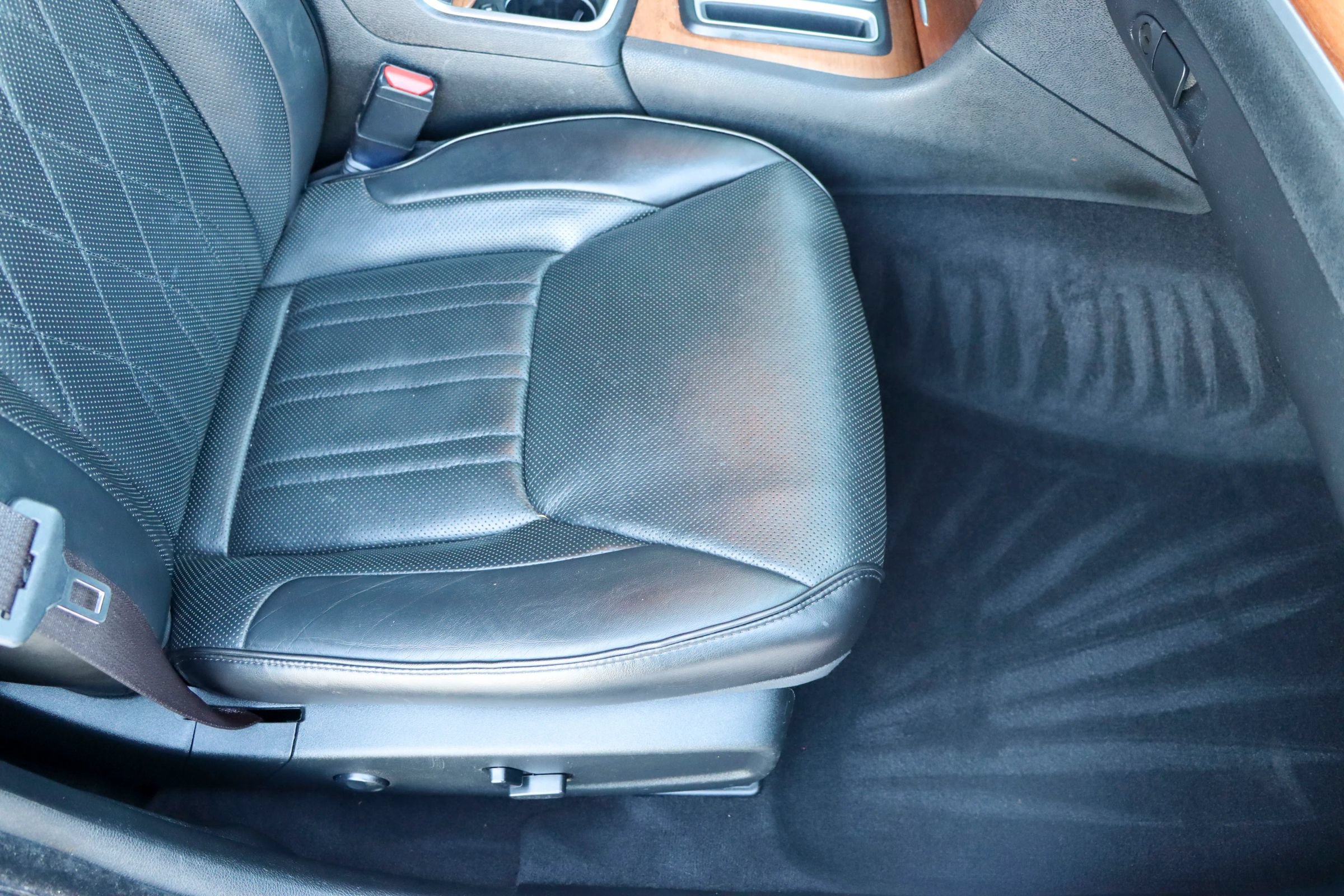 Used 2019 Chrysler 300 C RWD image 21