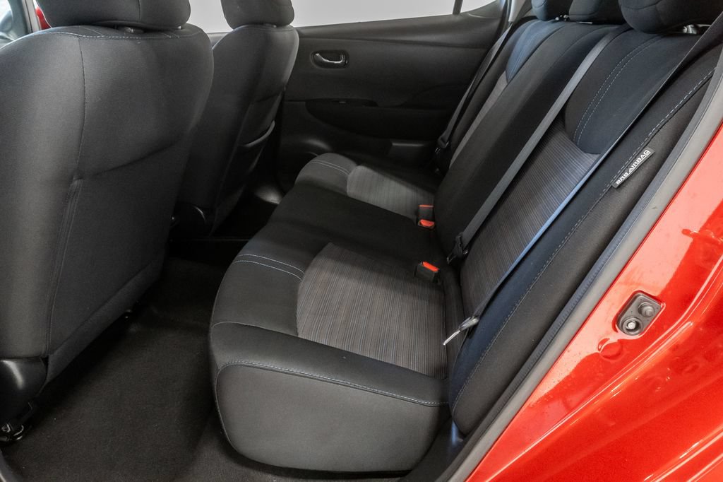 Used 2020 Nissan Leaf SV w/ SV Technology Package FWD image 26