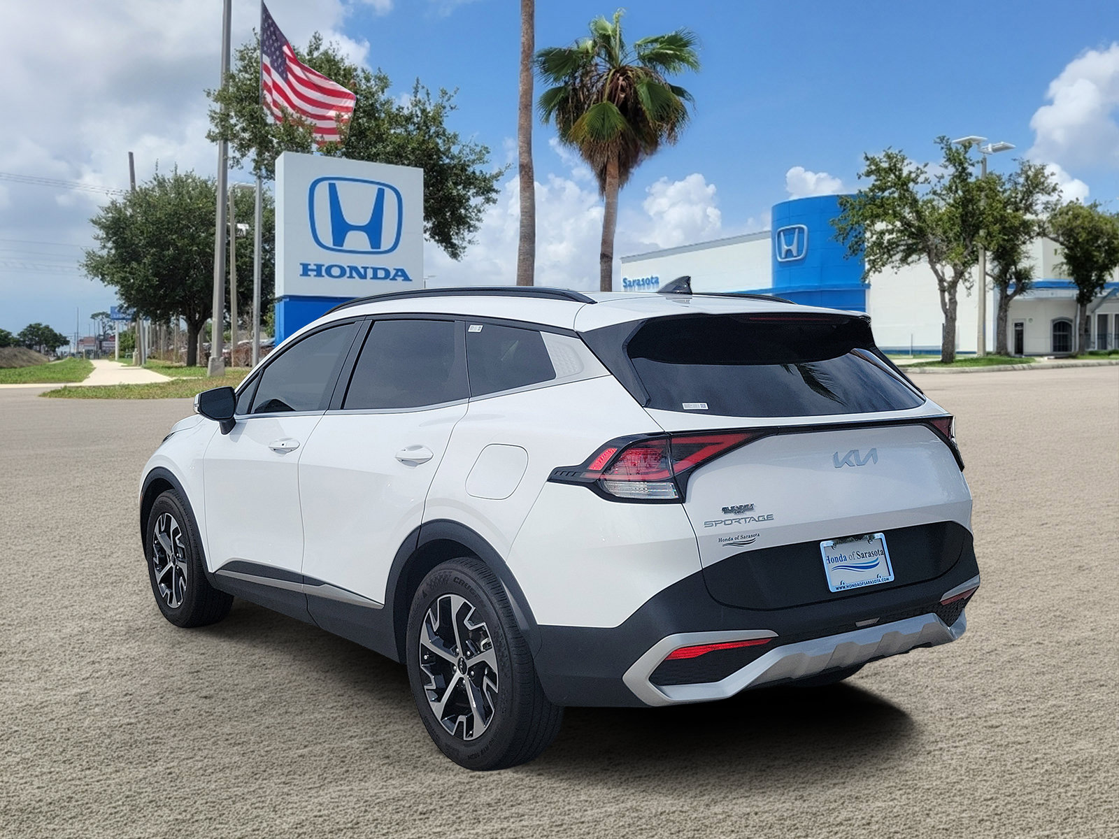 Used 2025 Kia Sportage EX w/ Premium Package FWD image 5