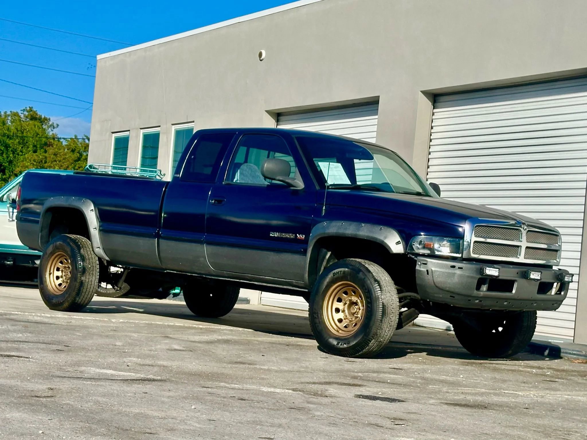 Used 1999 Dodge Ram 2500 Truck Long Bed image 3