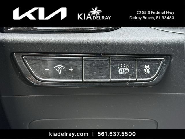 Certified 2023 Kia Niro LX FWD image 26
