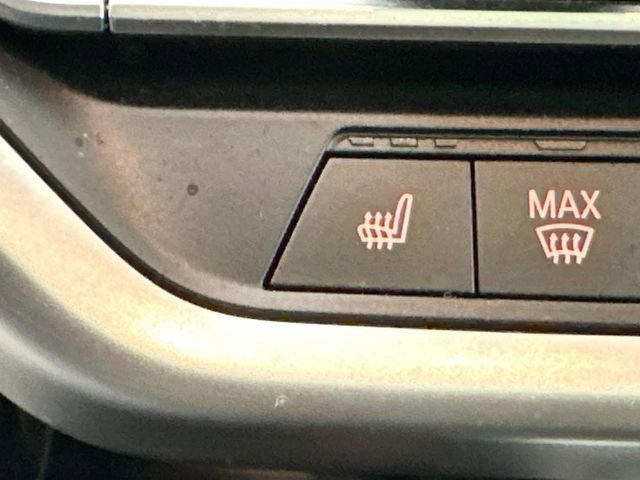 Used 2025 BMW X4 xDrive30i image 18