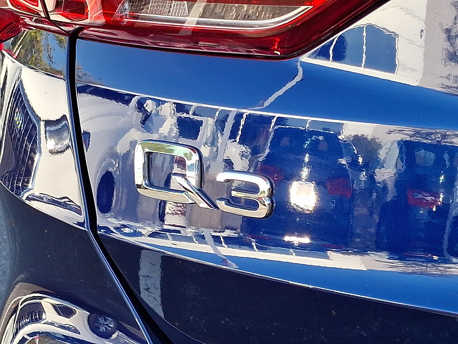 Certified 2025 Audi Q3 2.0T Premium Plus w/ Premium Plus Package image 33