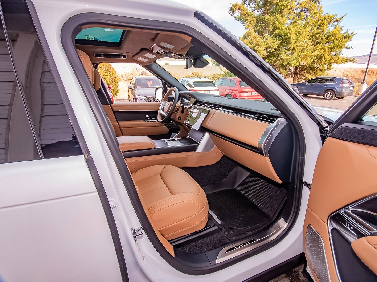 New 2025 Land Rover Range Rover Autobiography image 43