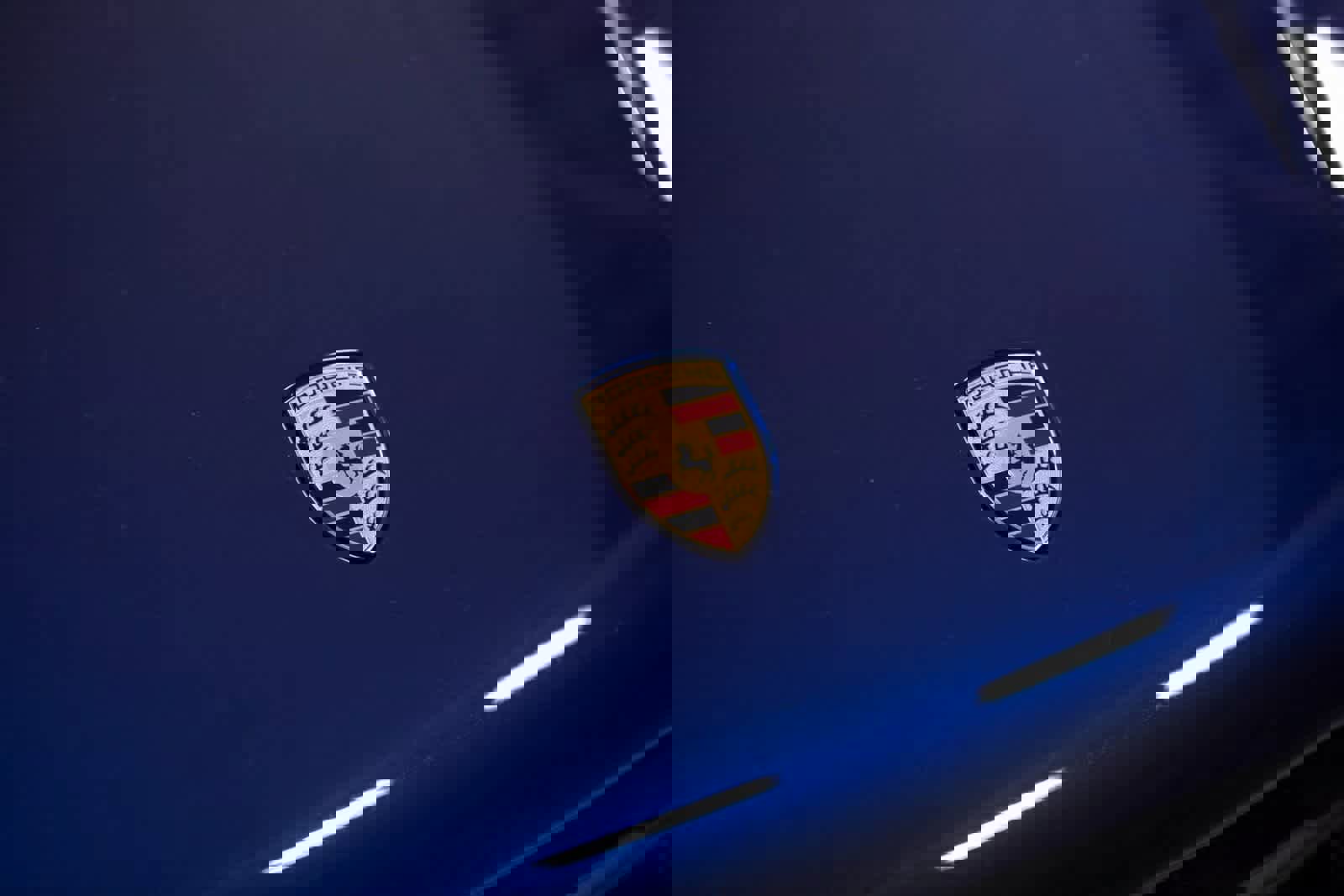 Certified 2025 Porsche Macan image 32