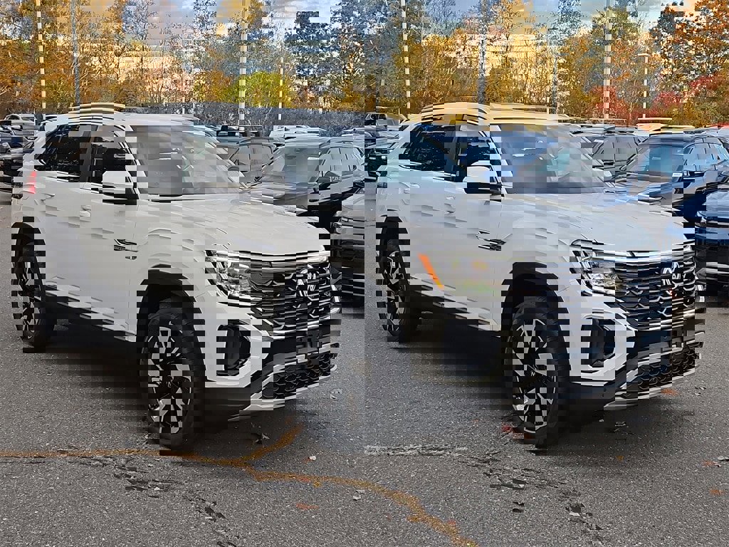 New 2026 Volkswagen Atlas Cross Sport SEL image 2