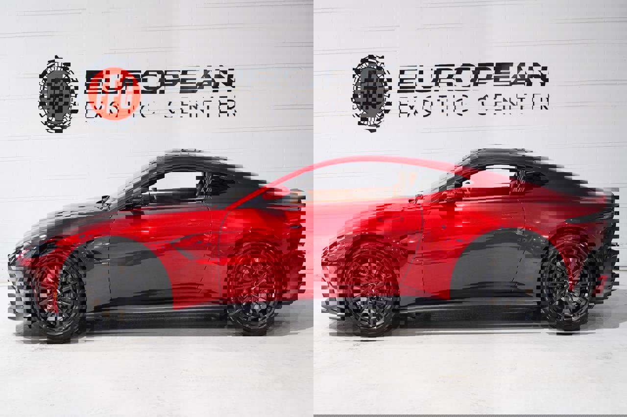 Used 2020 Aston Martin V8 Vantage Coupe image 7