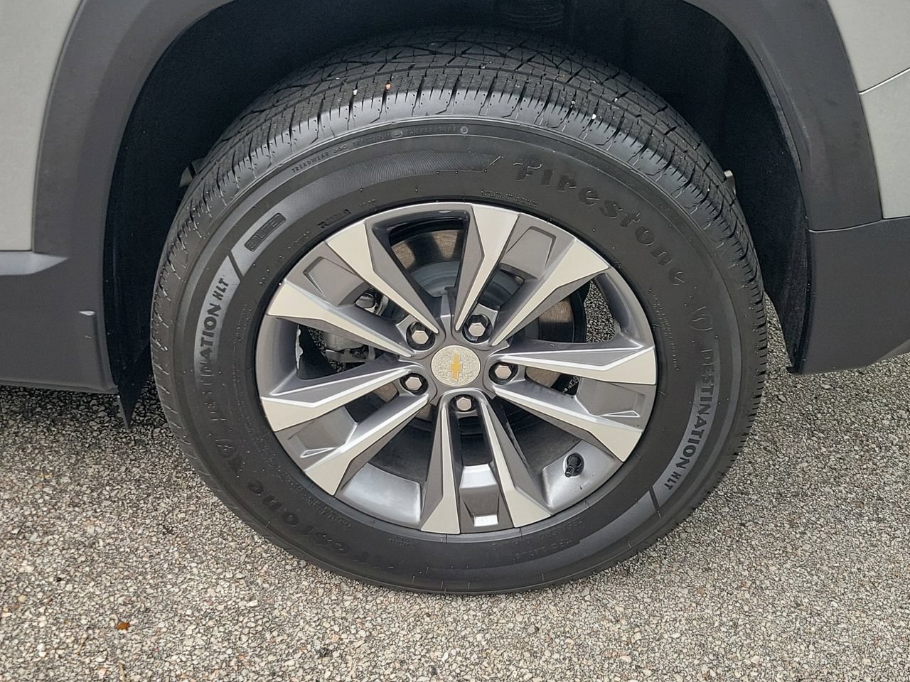 Used 2026 Chevrolet Equinox LT FWD image 5
