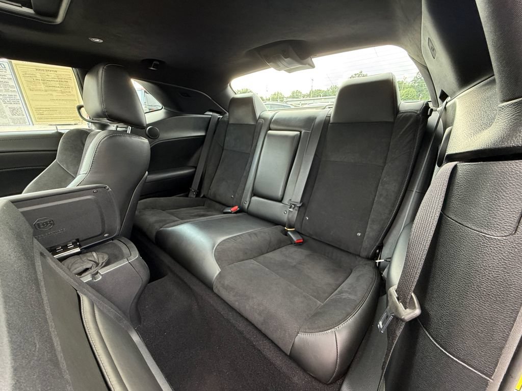 Used 2022 Dodge Challenger R/T Scat Pack RWD image 25