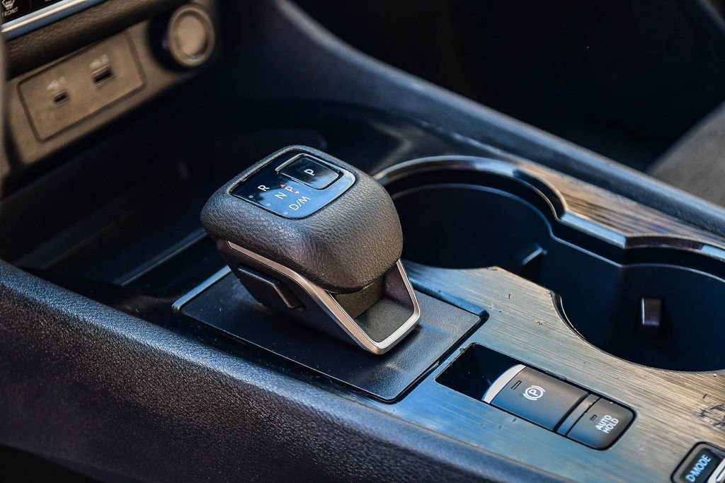 Used 2023 Nissan Rogue SV image 21