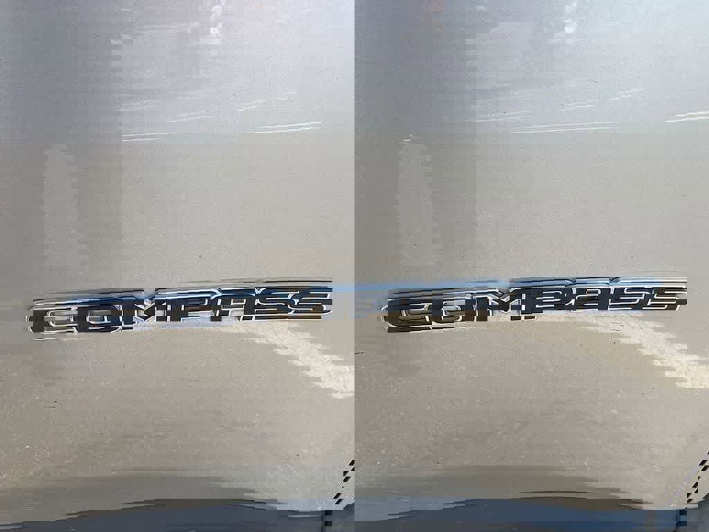 Used 2022 Jeep Compass Latitude w/ Convenience Group image 15