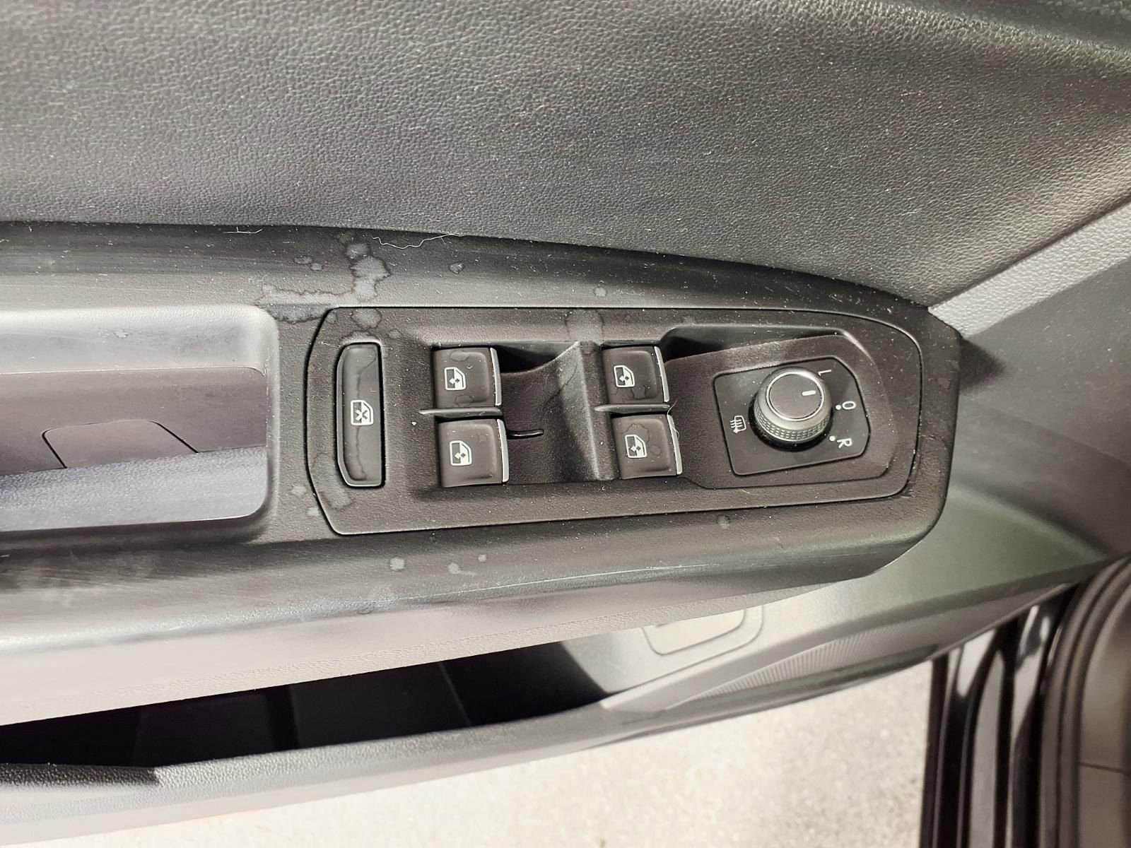 Used 2019 Volkswagen Atlas SEL R-Line FWD image 14