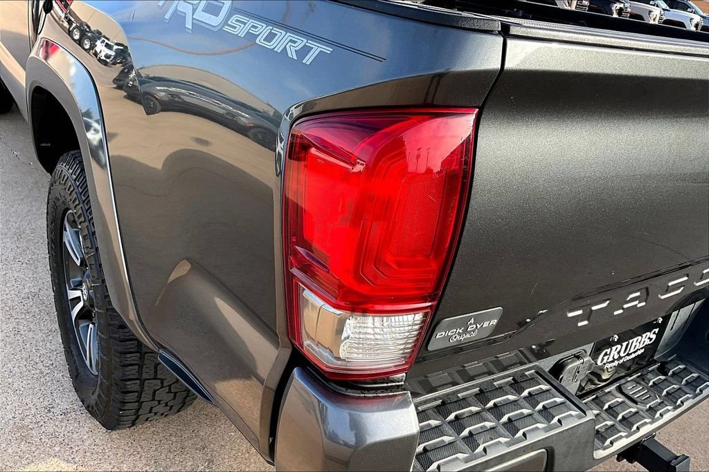 Used 2016 Toyota Tacoma TRD Sport w/ Towing Package RWD image 37
