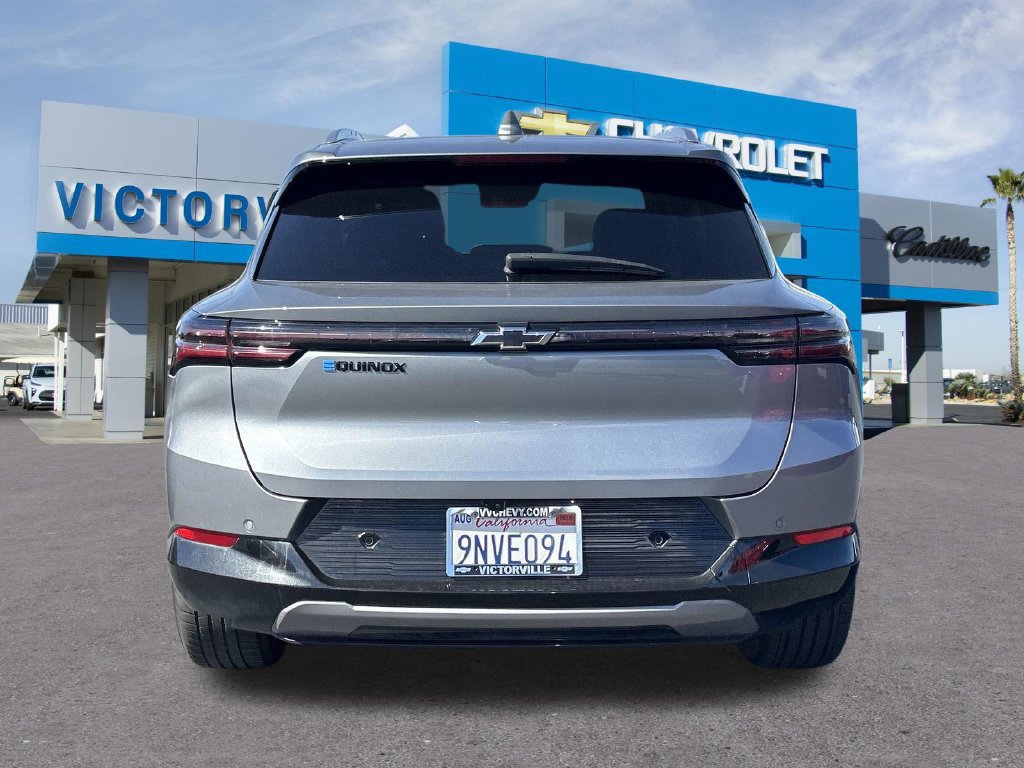 Used 2024 Chevrolet Equinox EV LT w/ LPO, Blackout Package FWD image 12