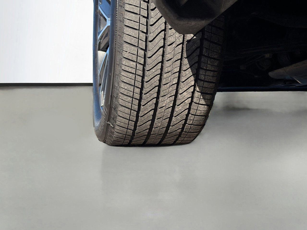 Used 2025 Chevrolet Suburban High Country image 44