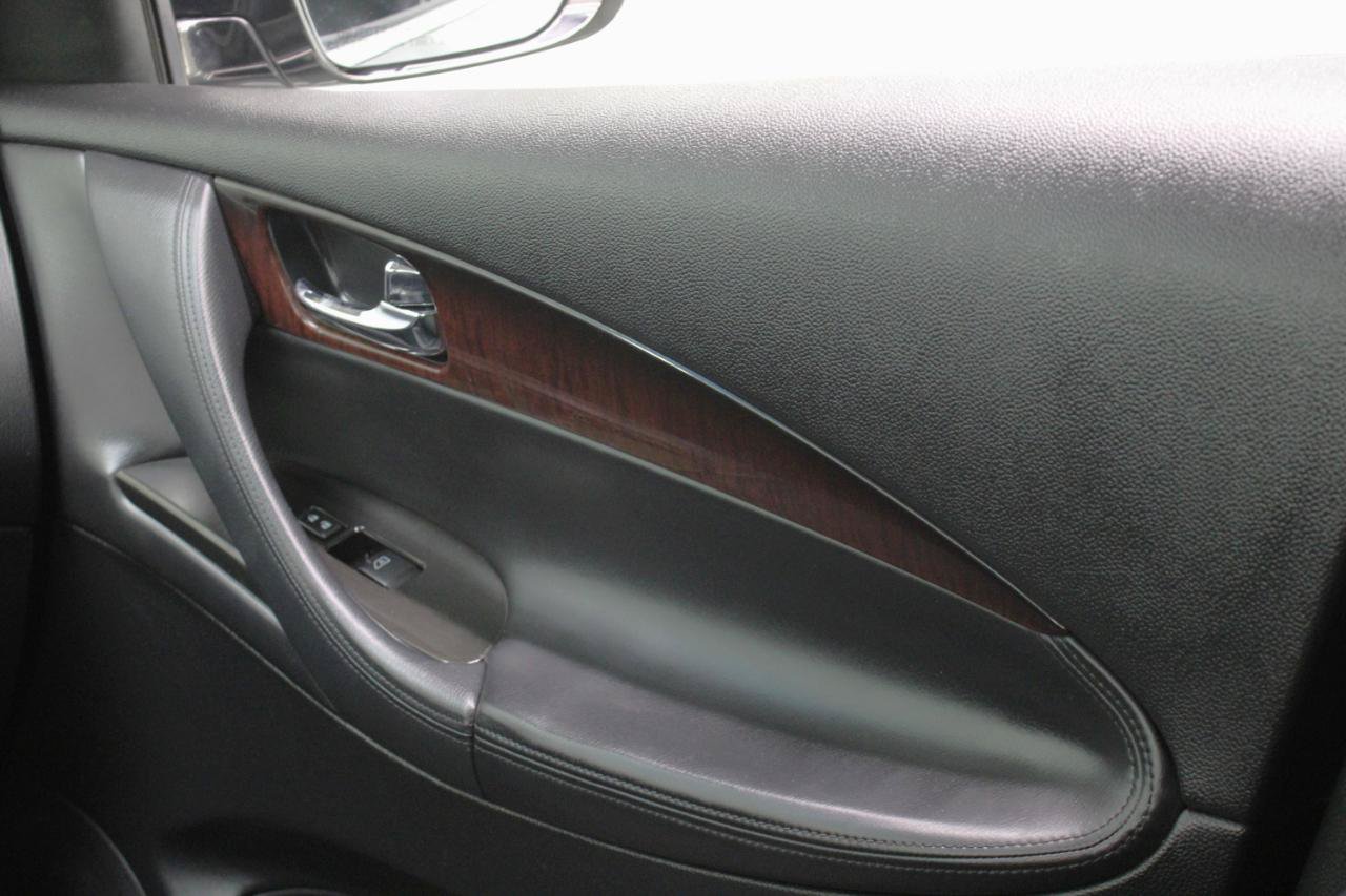 Used 2016 INFINITI QX50 AWD w/ Premium Plus Package image 54