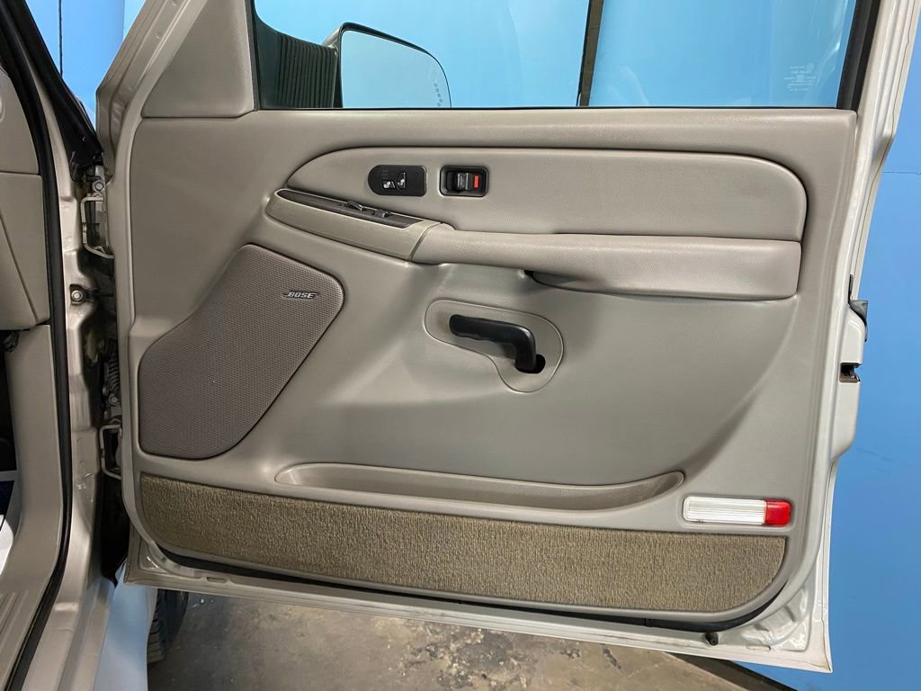 Used 2004 Chevrolet Silverado 3500 LT image 48