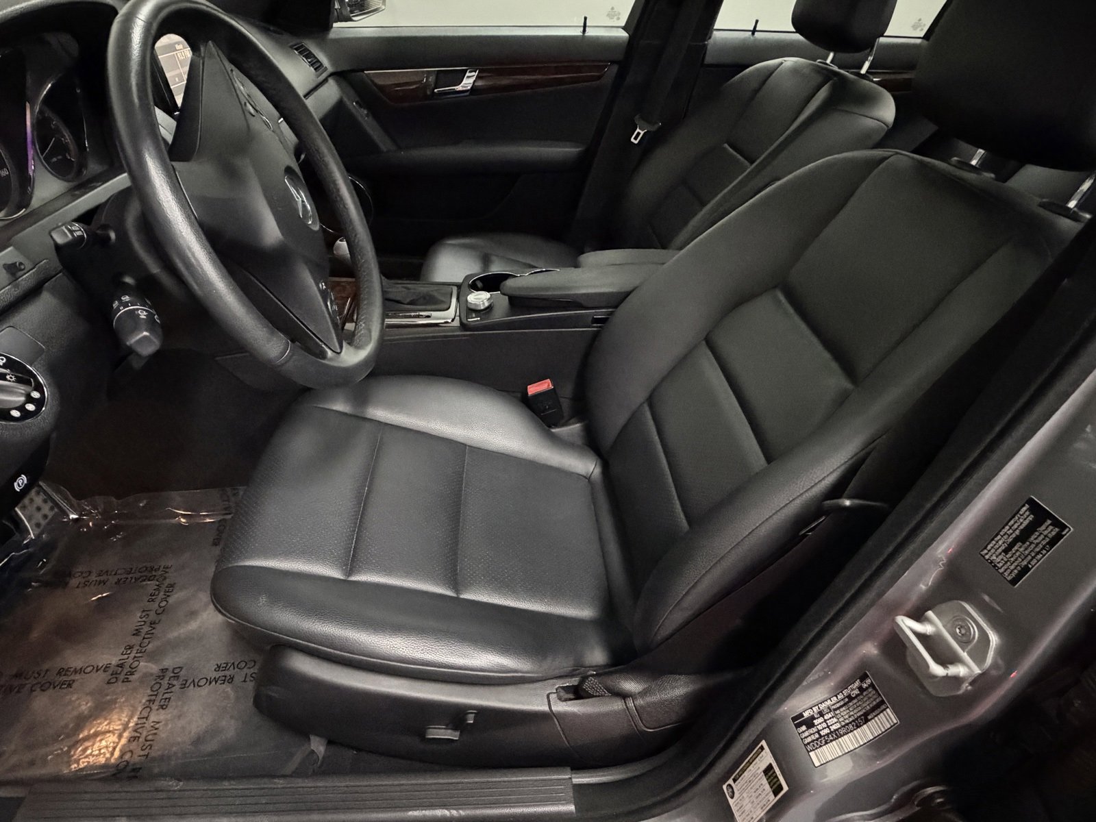 Used 2009 Mercedes-Benz C 300 Sedan image 22