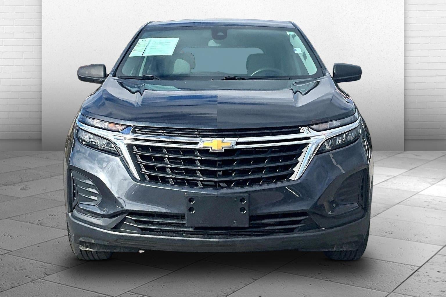 Used 2022 Chevrolet Equinox LS w/ Driver Confidence II Package FWD image 2