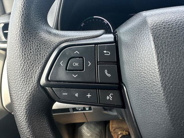 Certified 2024 Toyota Sienna LE FWD image 22