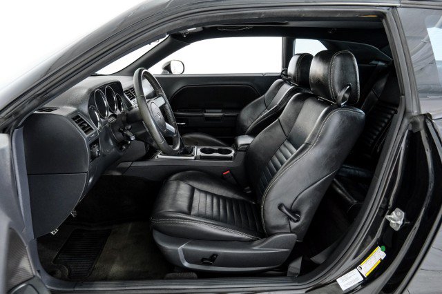 Used 2009 Dodge Challenger R/T RWD image 24