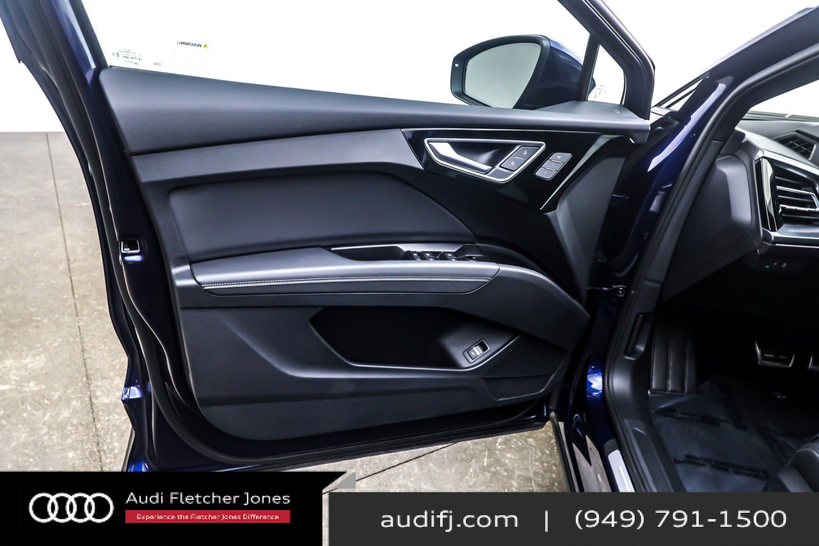 Used 2024 Audi Q4 e-tron Prestige w/ Black Optic Plus Package image 21