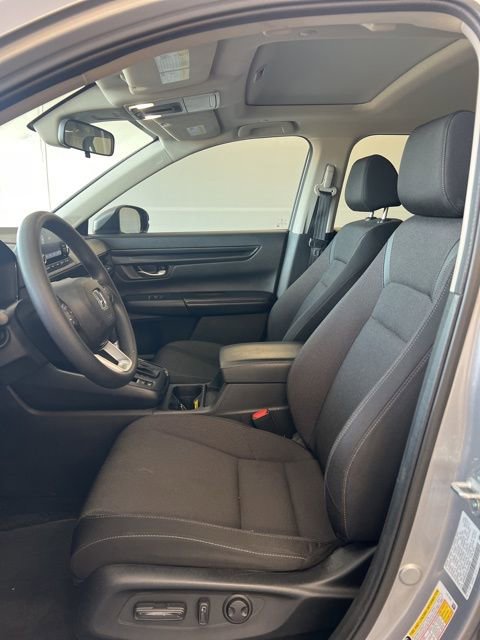 Used 2025 Honda CR-V EX image 18