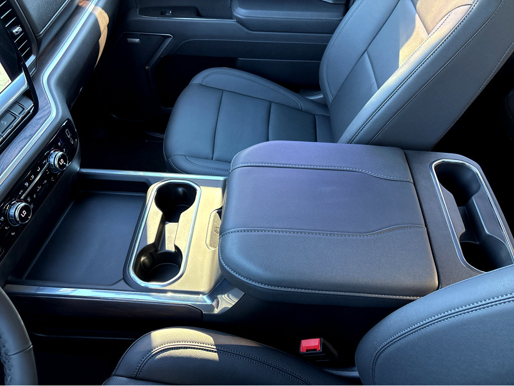 New 2025 GMC Sierra 2500 SLT w/ SLT Premium Package image 10