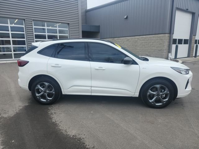 Used 2024 Ford Escape ST-Line w/ Tech Pack #1 image 4