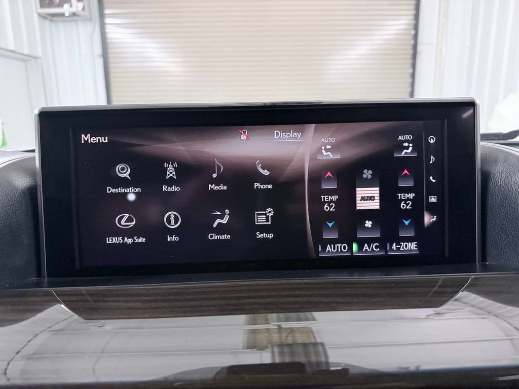 Used 2016 Lexus LX 570 4WD image 17