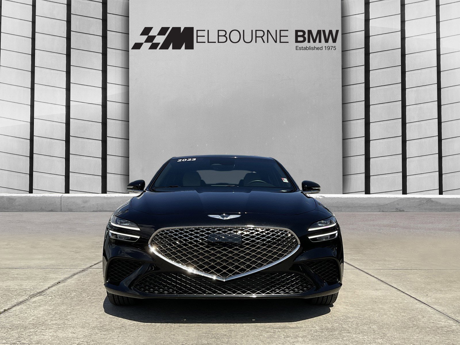 Used 2023 Genesis G70 2.0T image 2